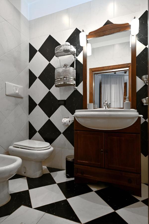 Vicolo Dell'Aquila - Residenze Romanae Ngoại thất bức ảnh